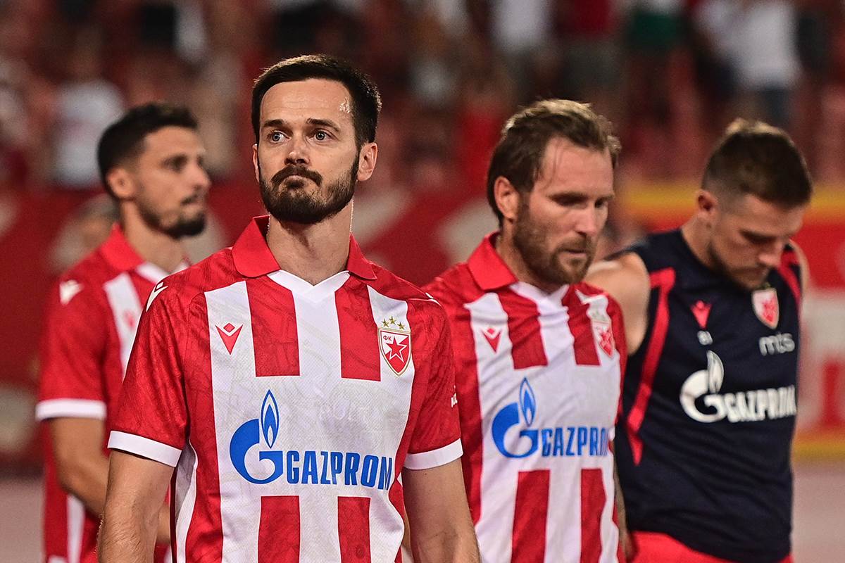  Crvena zvezda zaražena virusom kukavičluka 
