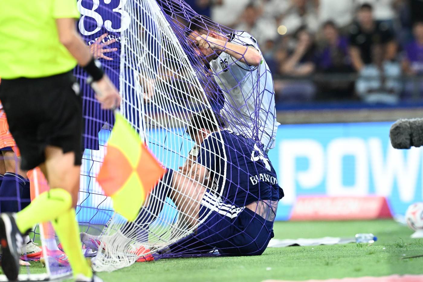  Andrija Živković dao gol pa isključen 