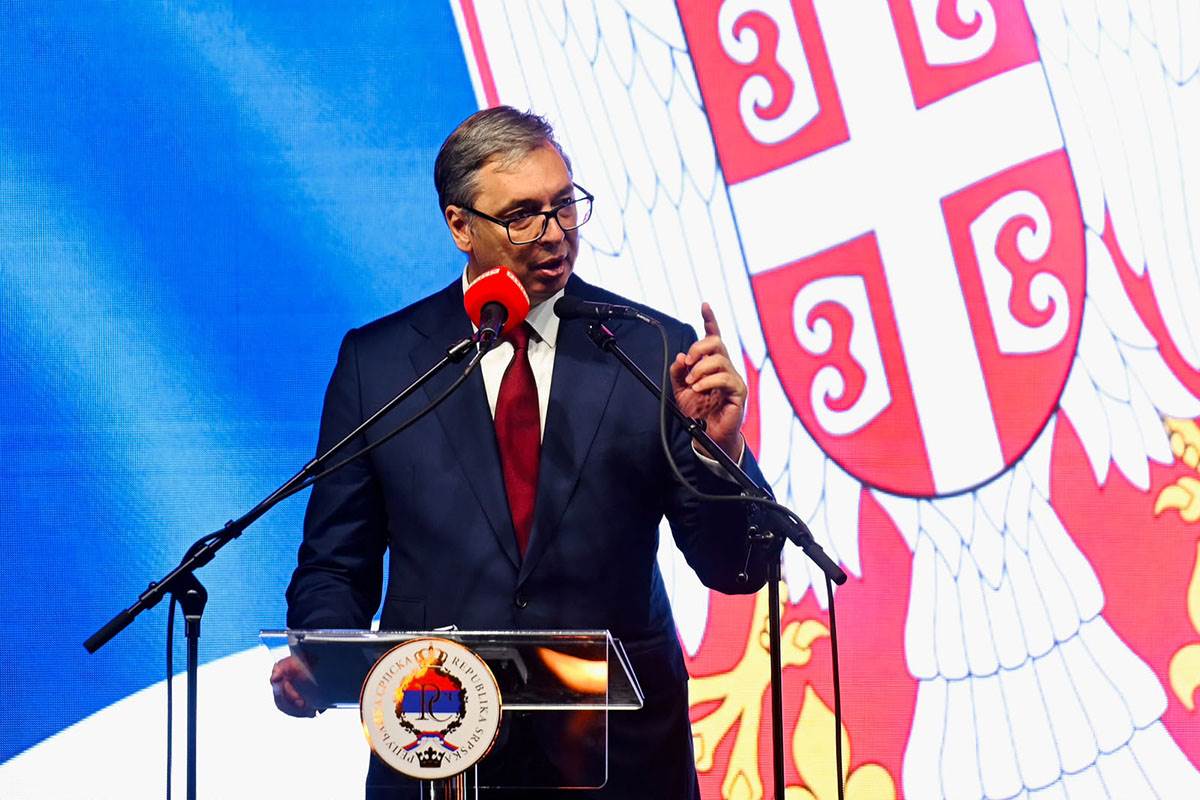 Vučić raspisao vanredne parlamentarne izbore u Srbiji 