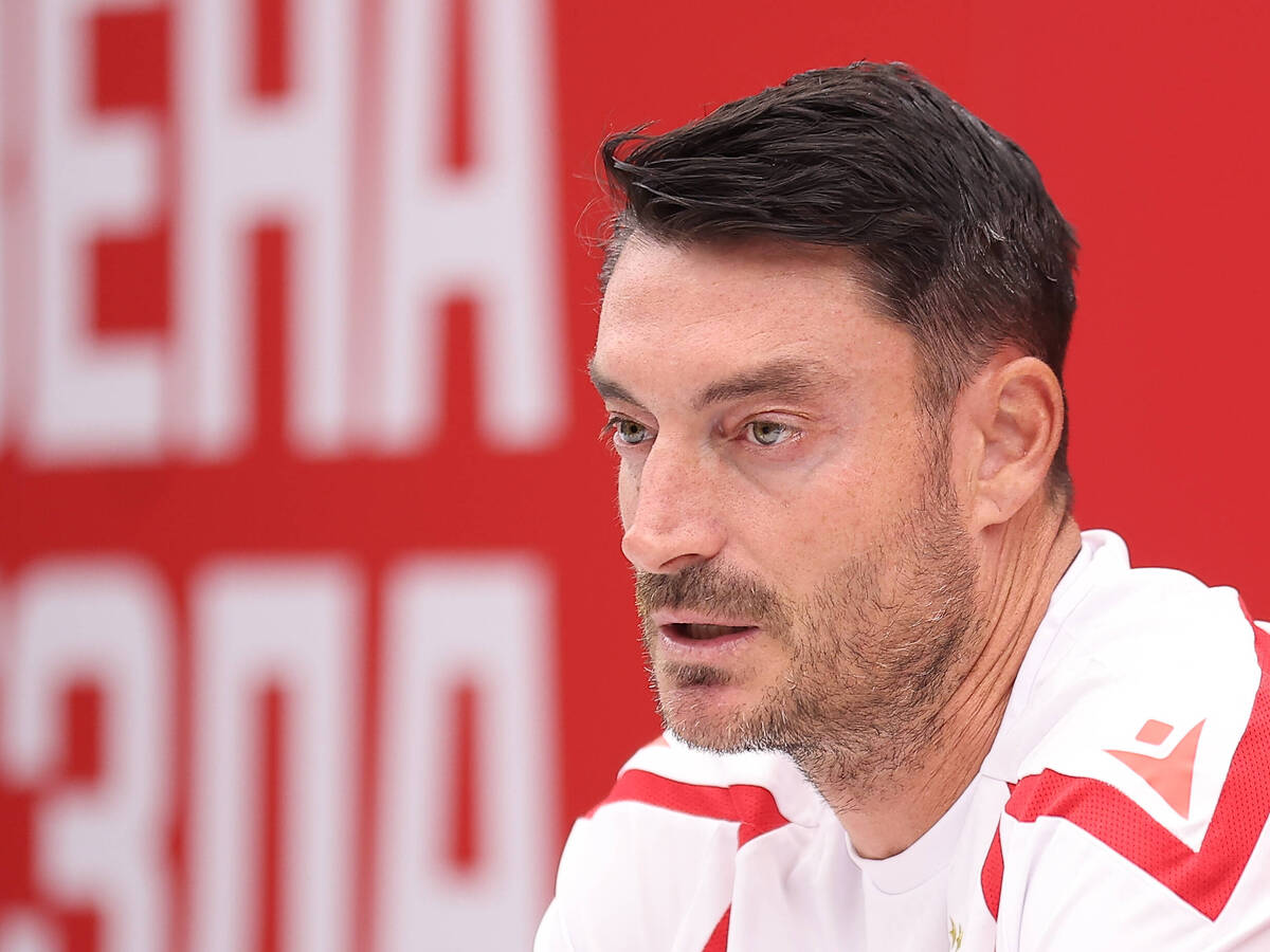  Albert Rijera debituje na klupi Crvene zvezde protiv Viktorije 