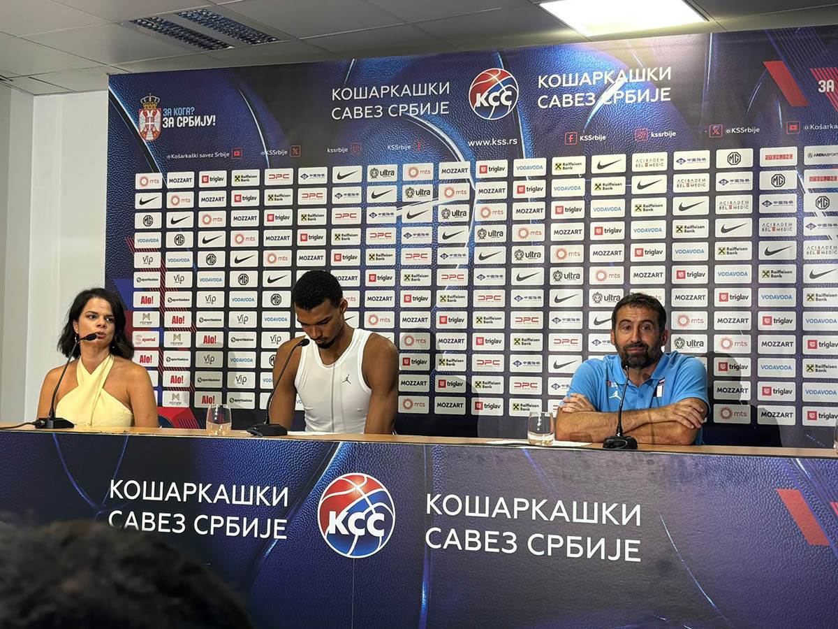  Viktor Vembanjama Ovo sa Srbijom nije bila baš prijateljska utakmica 
