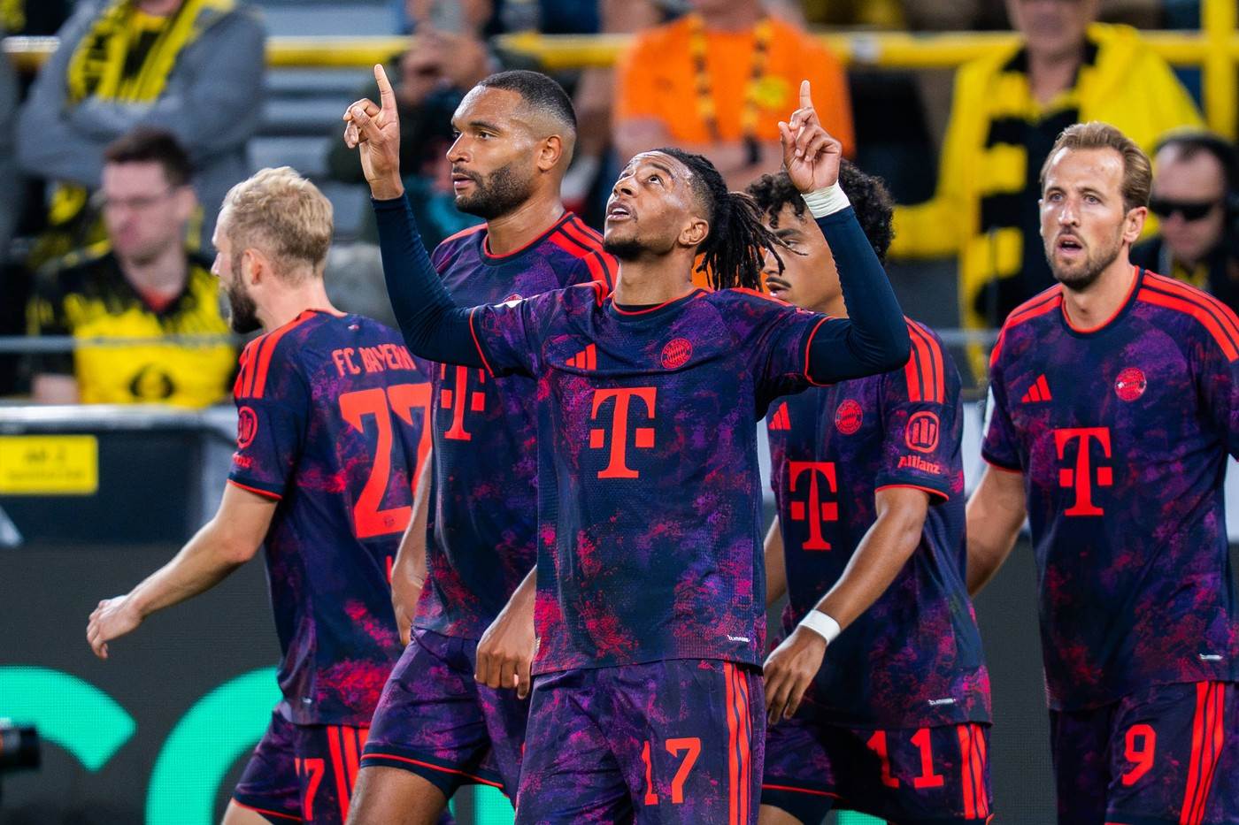  Majkl Olise, Bajern Minhen 