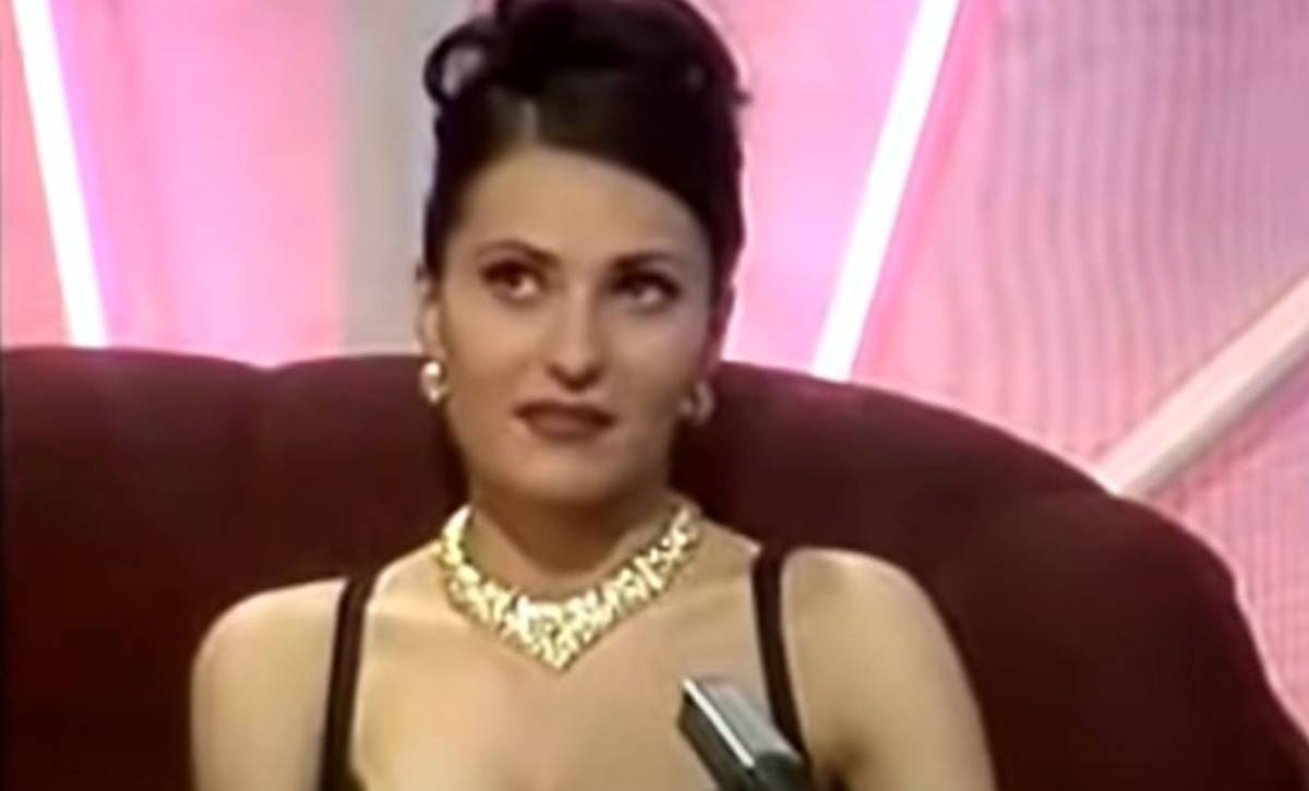  Ceca o ogrlici i Minimaksu 