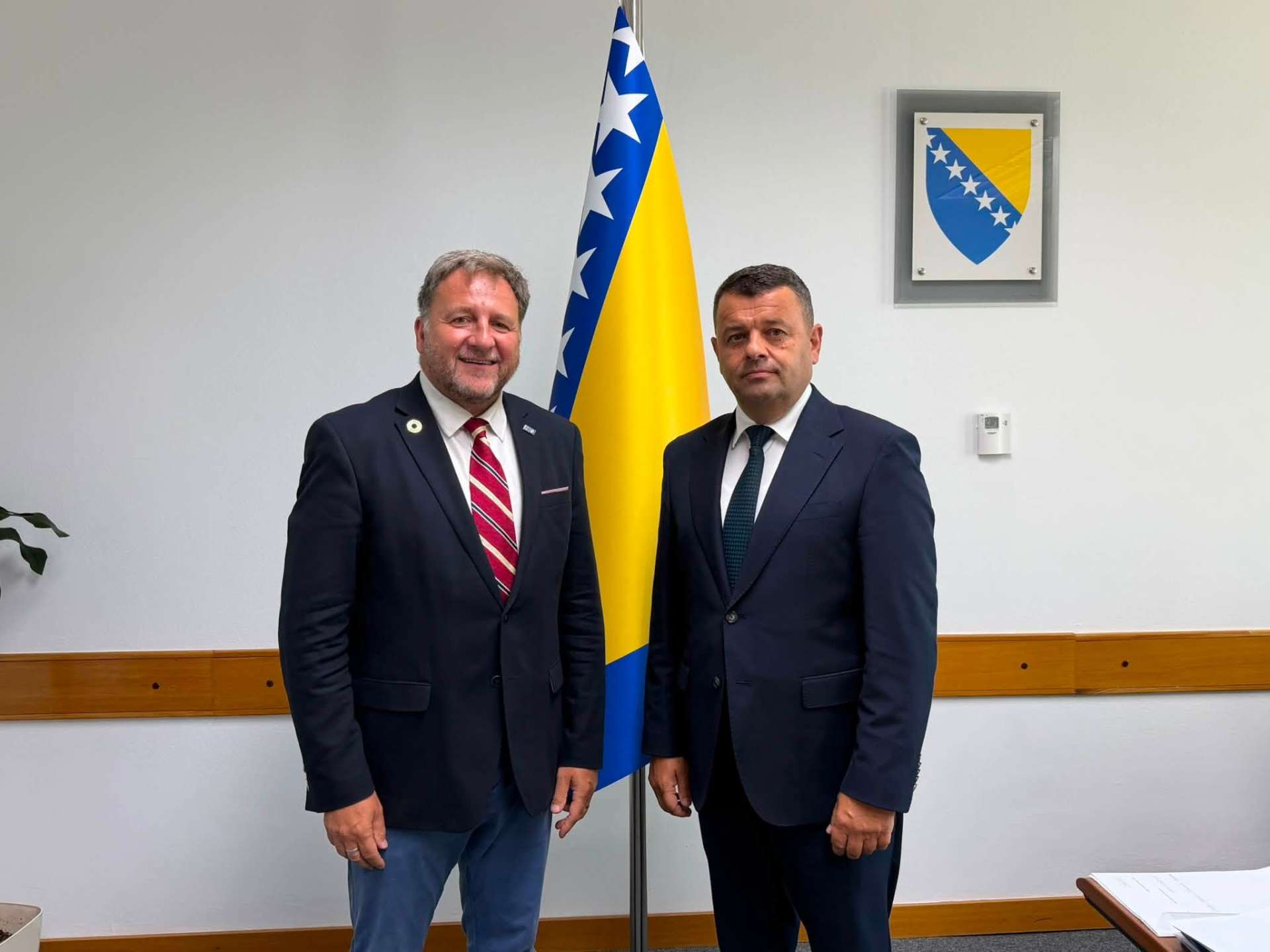  hurtić 