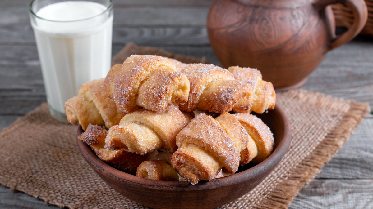  Recept za prhke kiflice sa višnjama i makom koje se tope u ustima 