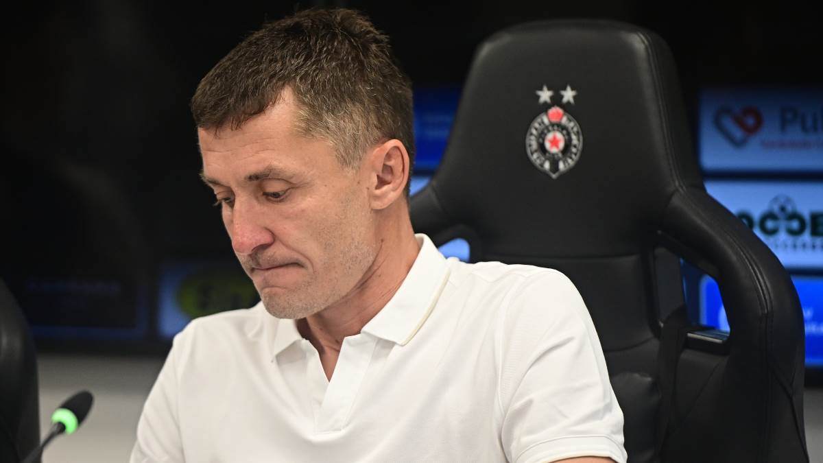  Trener Partizana Saša Ilić zvanično je povukao ostavku 