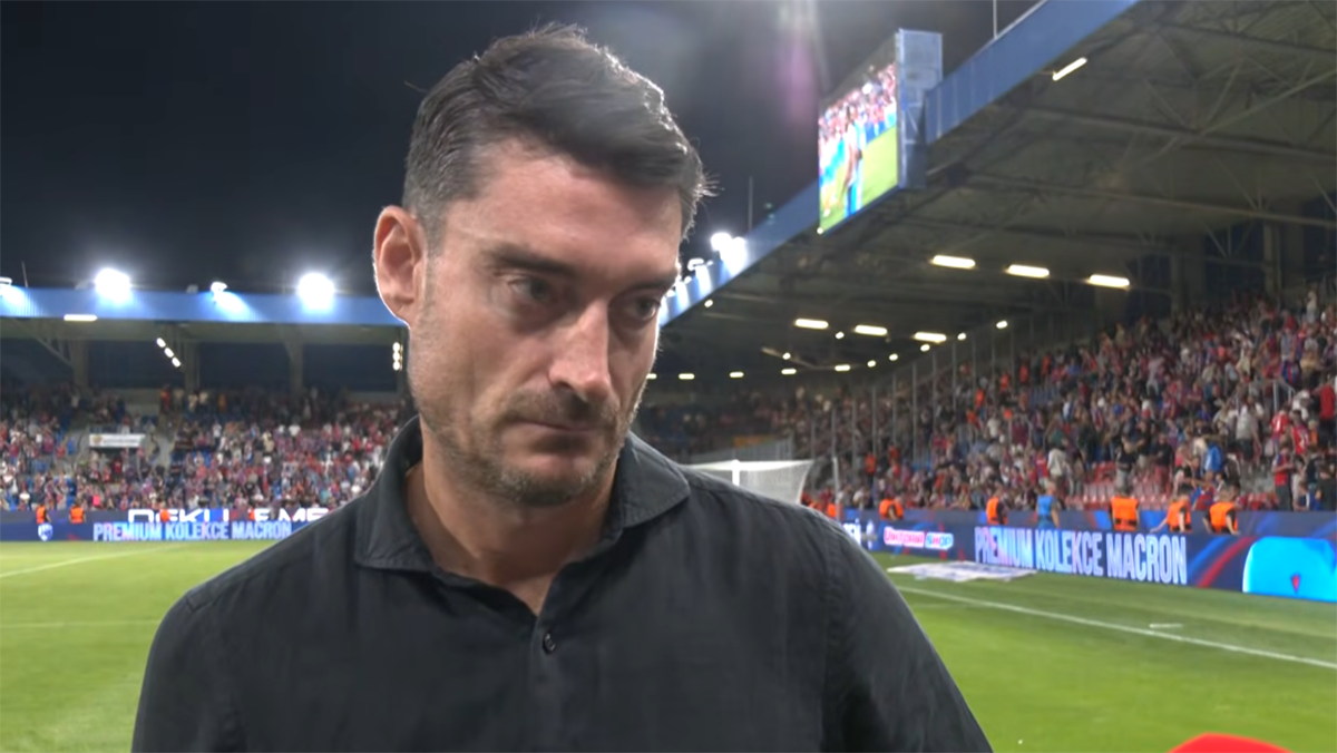  Albert Rijera o crvenom kartonu Osmana Bukarija  