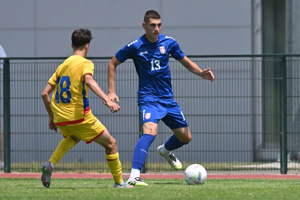  Crvena zvezda je prodala Juventusu Mateju Lacmanovića 