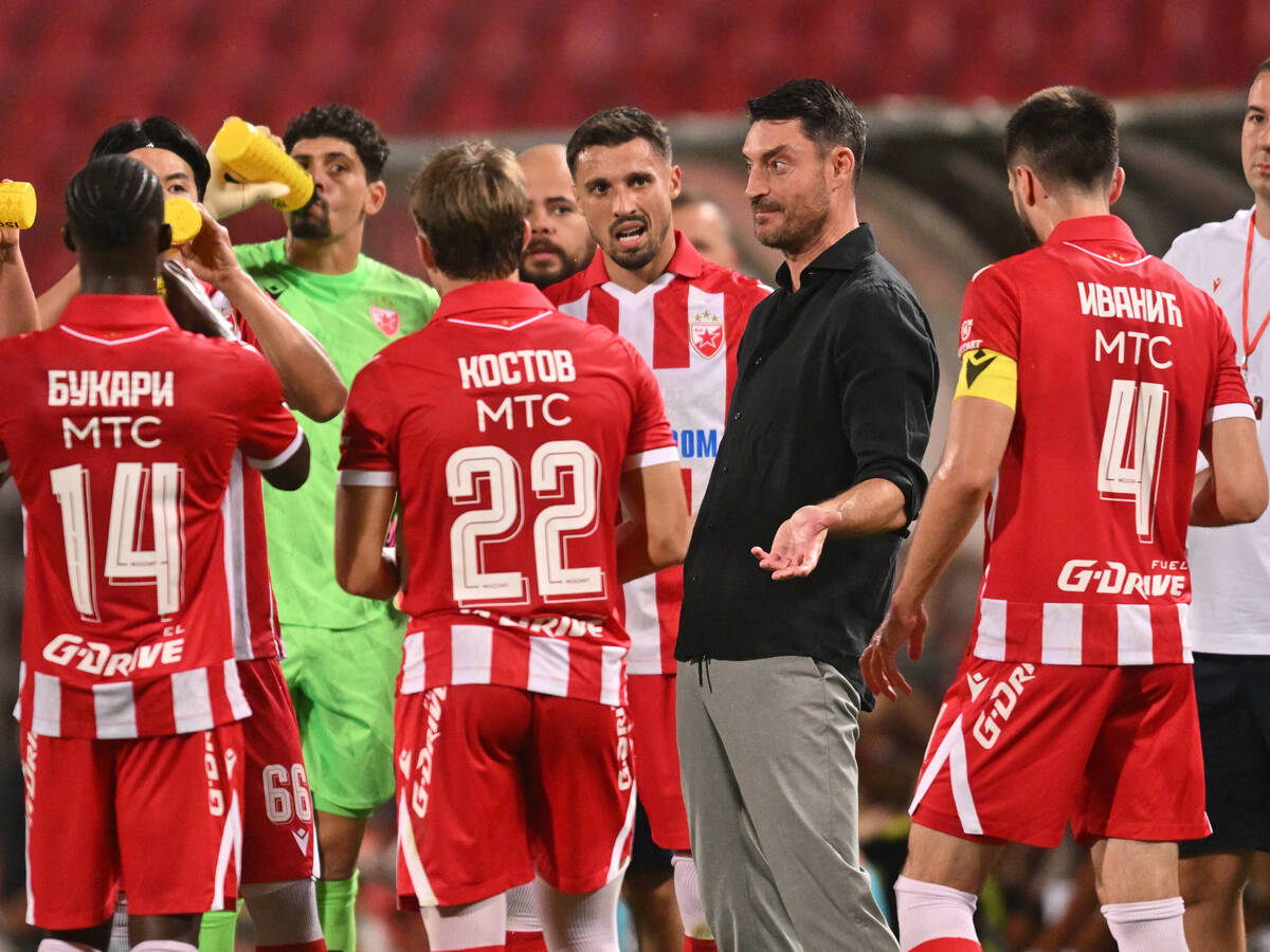  Albert Rijera kaznio igrače Crvene zvezde  