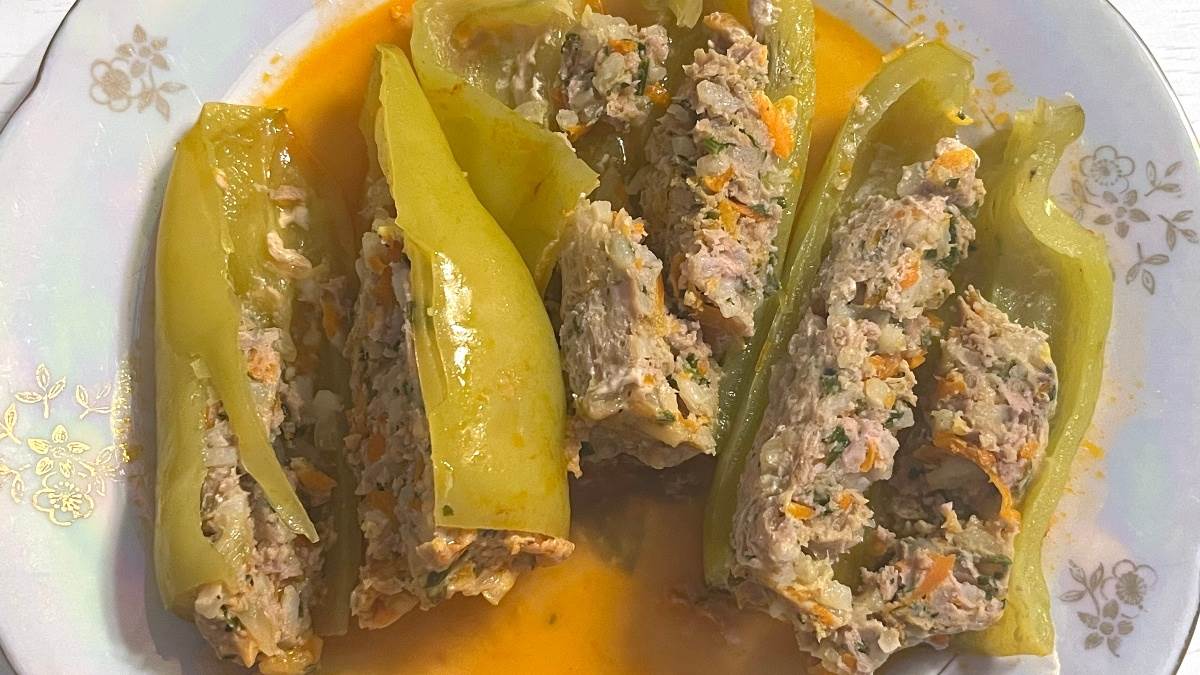  Punjene paprike sa mesom i pančetom: Sočan recept za tradicionalni ručak 