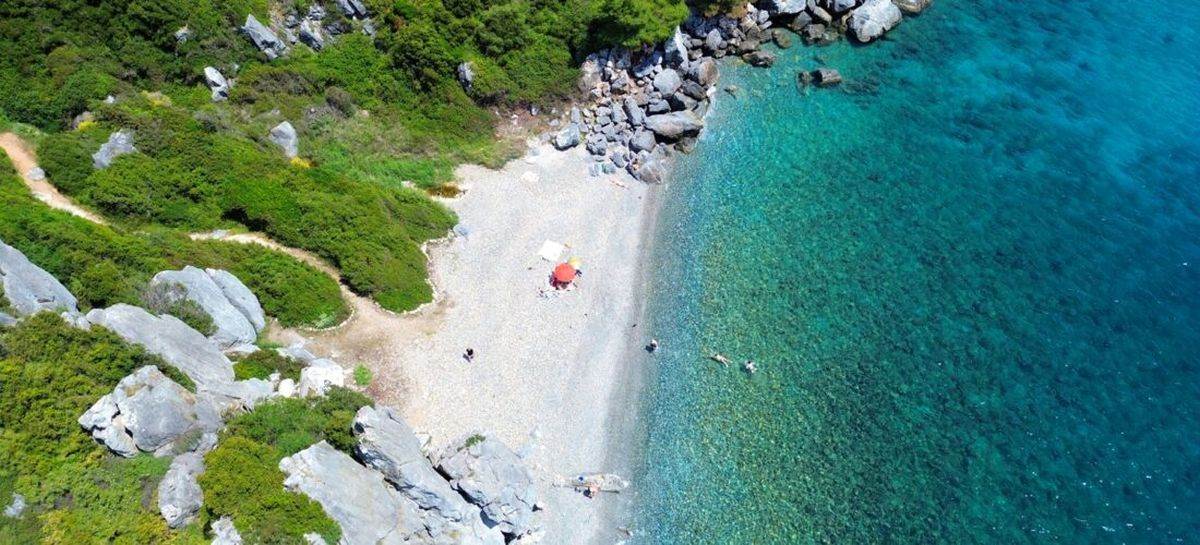 Plaža na Halkidikiju gdje banjska voda teče pravo u more 