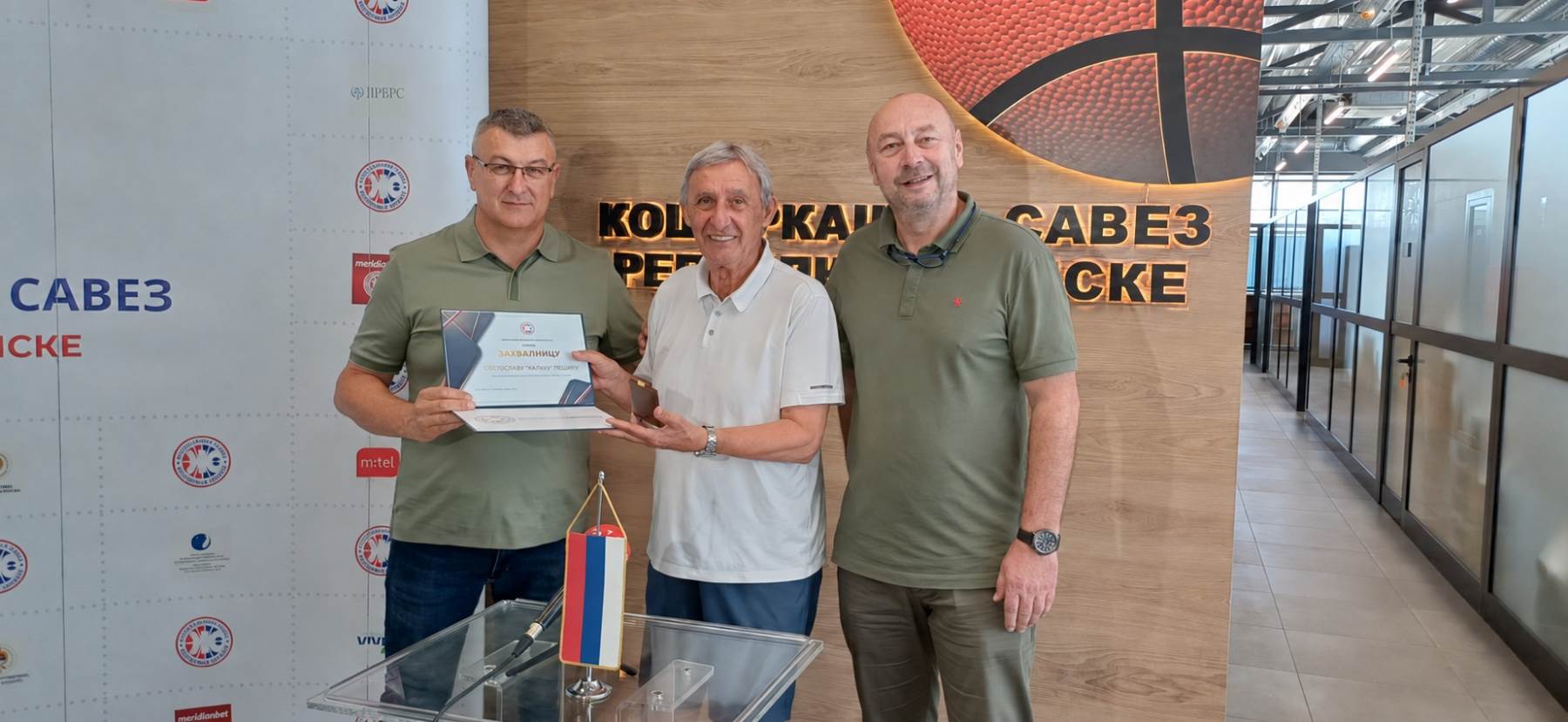  Svetislav Pešić posjetio Košarkaški savez RS 