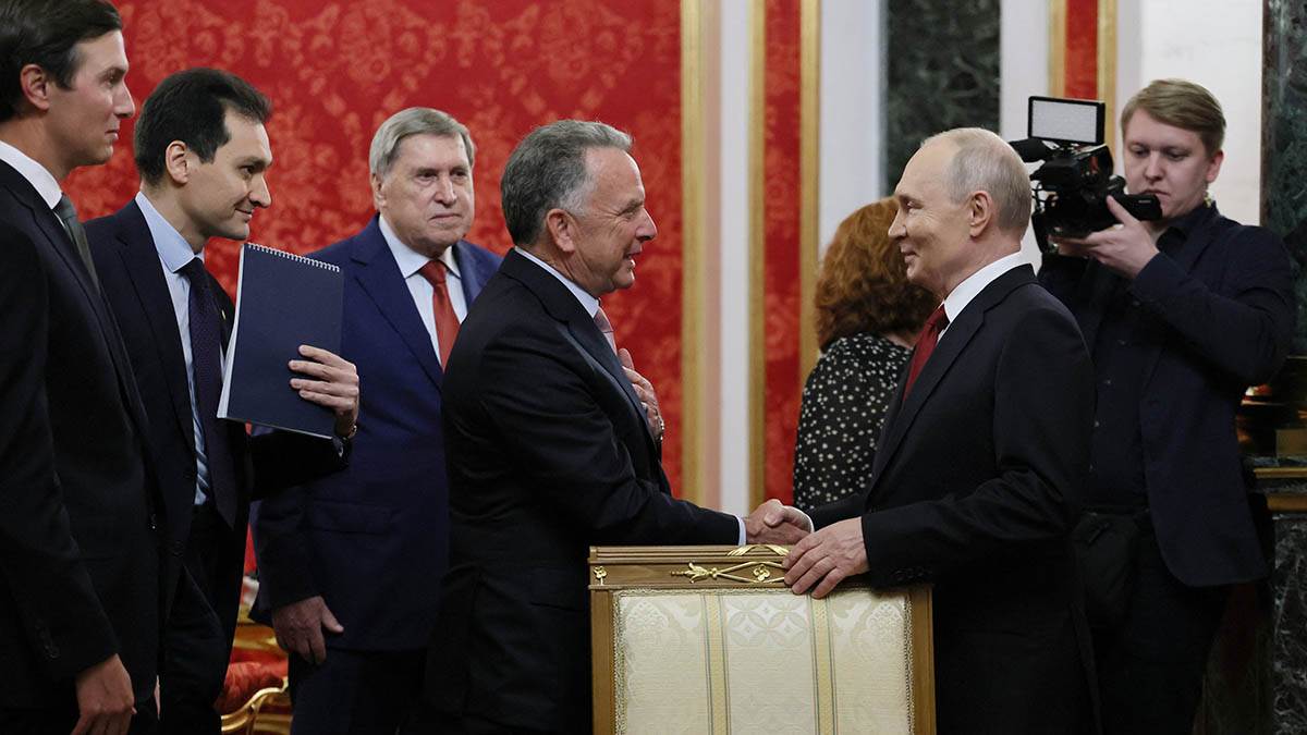  Putin sa Trampovim izaslanicima u Kremlju 