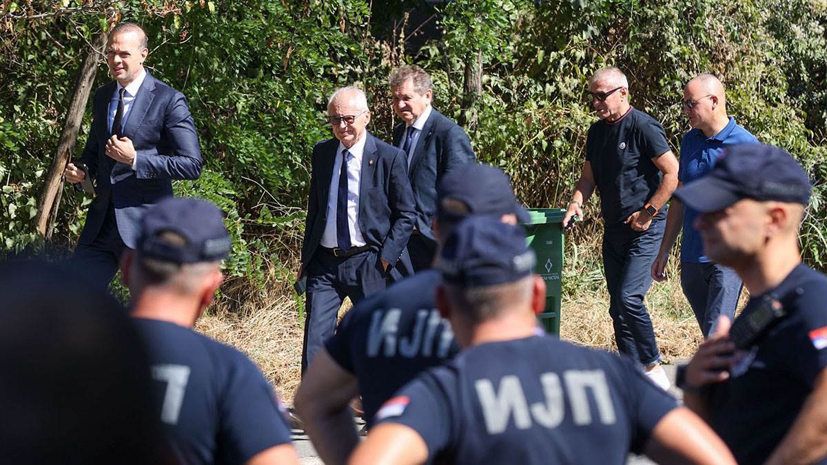  Delegacija Crvene zvezde na sahrani Ratku Mladiću 