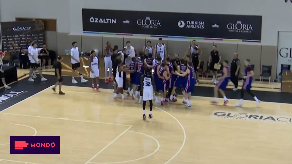Haos na pripremnom meču: Igrači Bešiktaša i CSKA se potukli pred Alimpijevićem