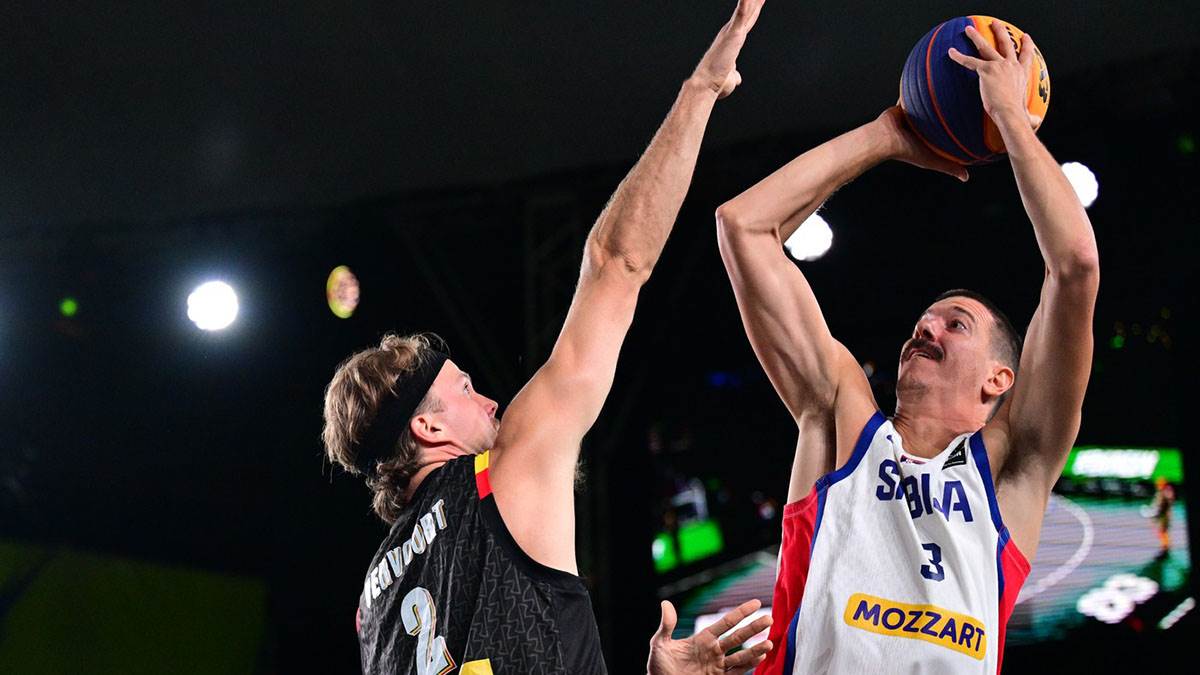  Basketaši Srbije izgubili od Holandije u polufinalu Evropskog prvenstva 