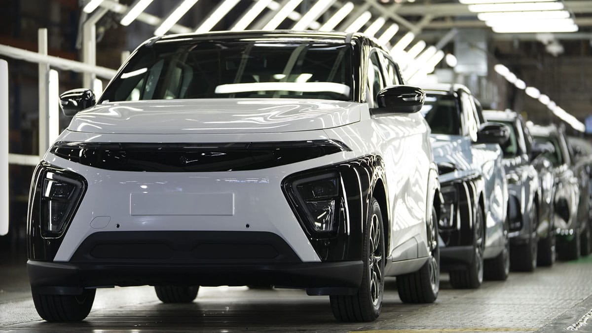  Prvi potpuno ruski električni automobil Atom ušao u serijsku proizvodnju  