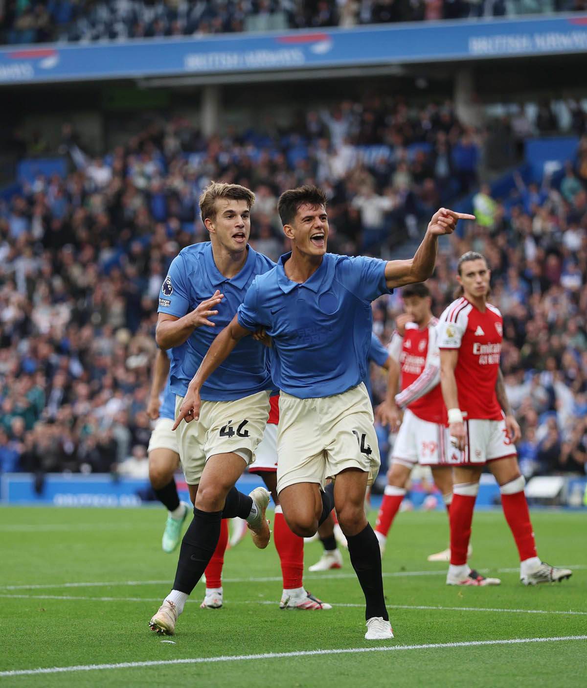  Brajton pobijedio Arsenal 3:0 