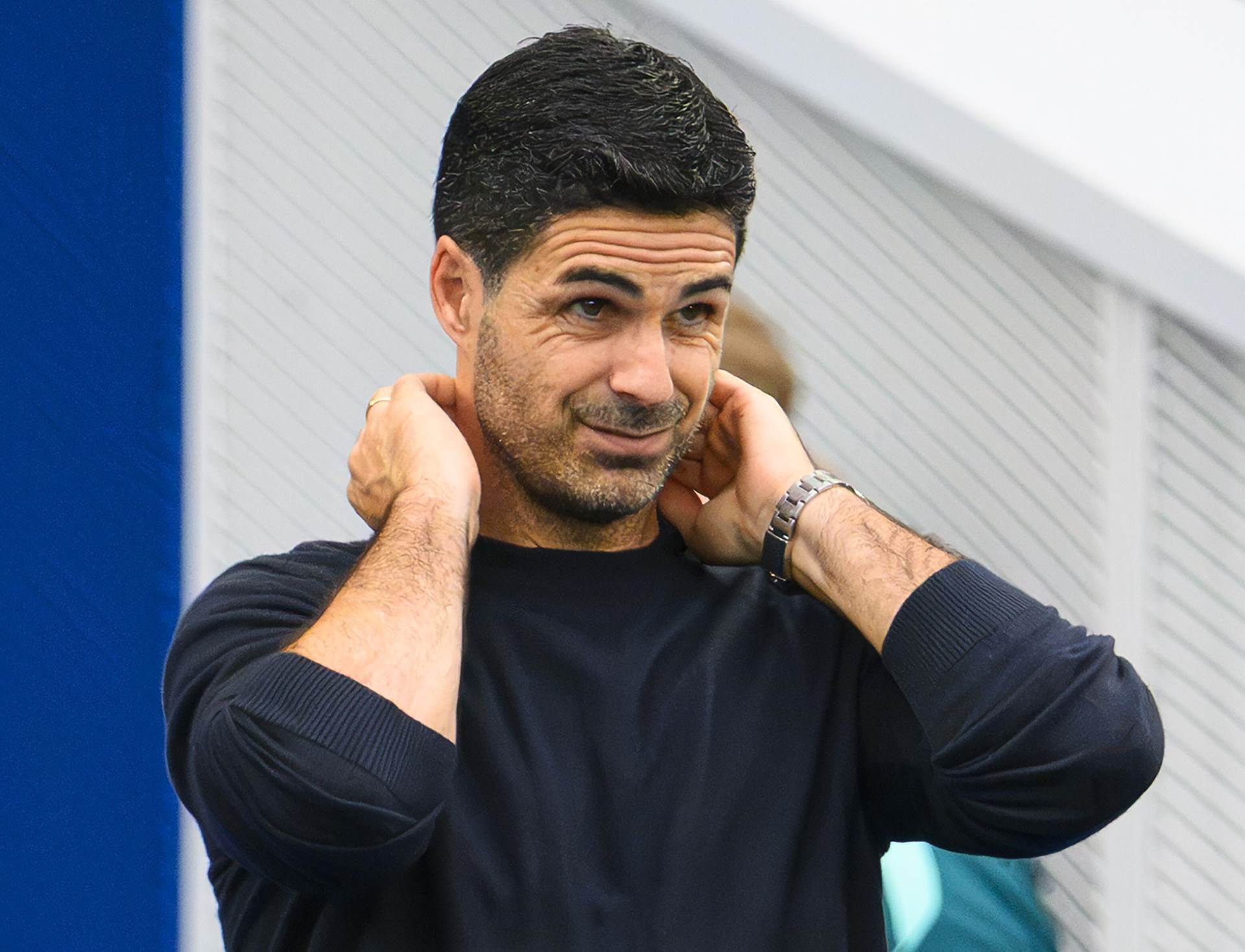  Mikel Arteta razočaran igrom Arsenala protiv Brajtona 