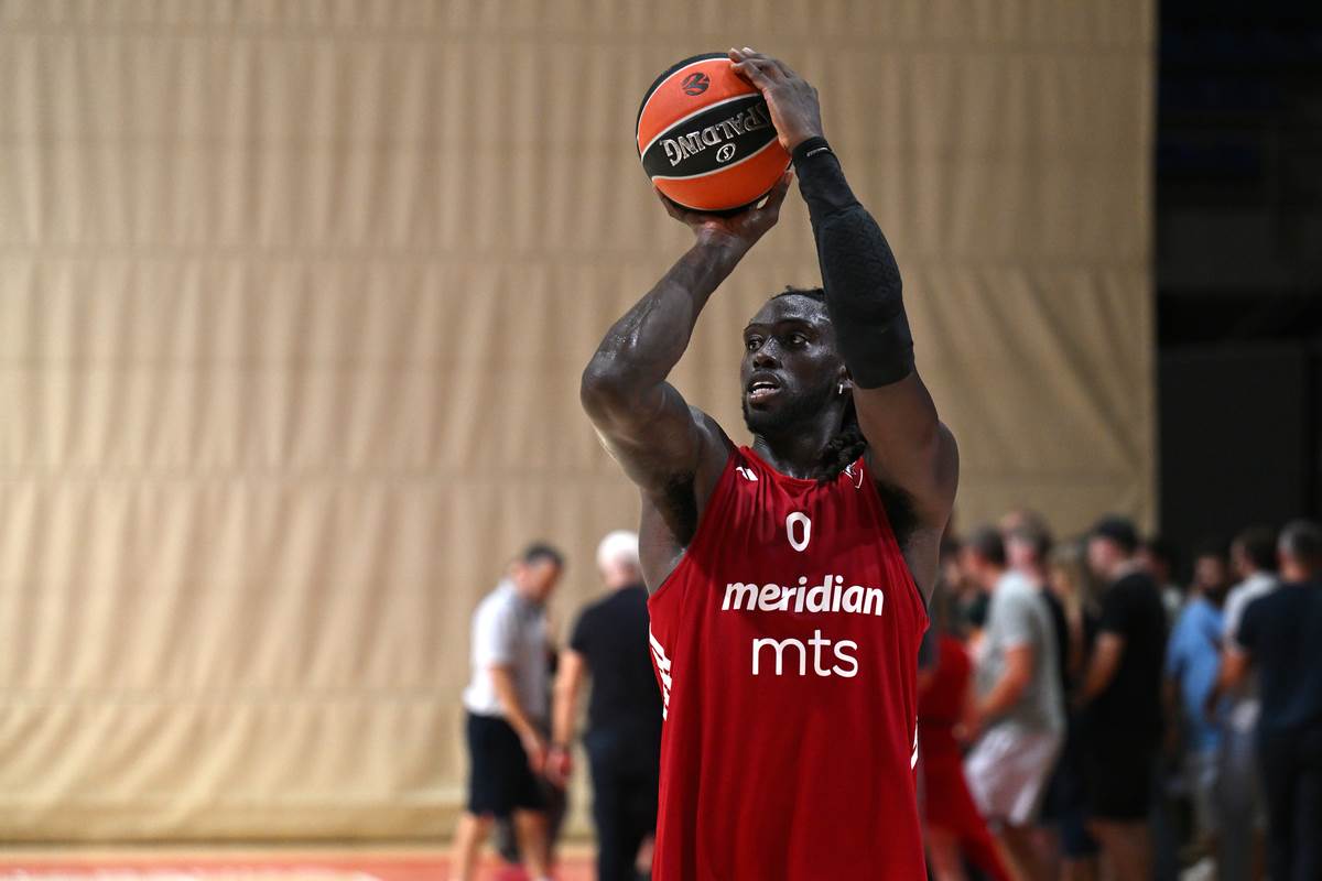  Džonatan Motli o Crvenoj zvezdi 