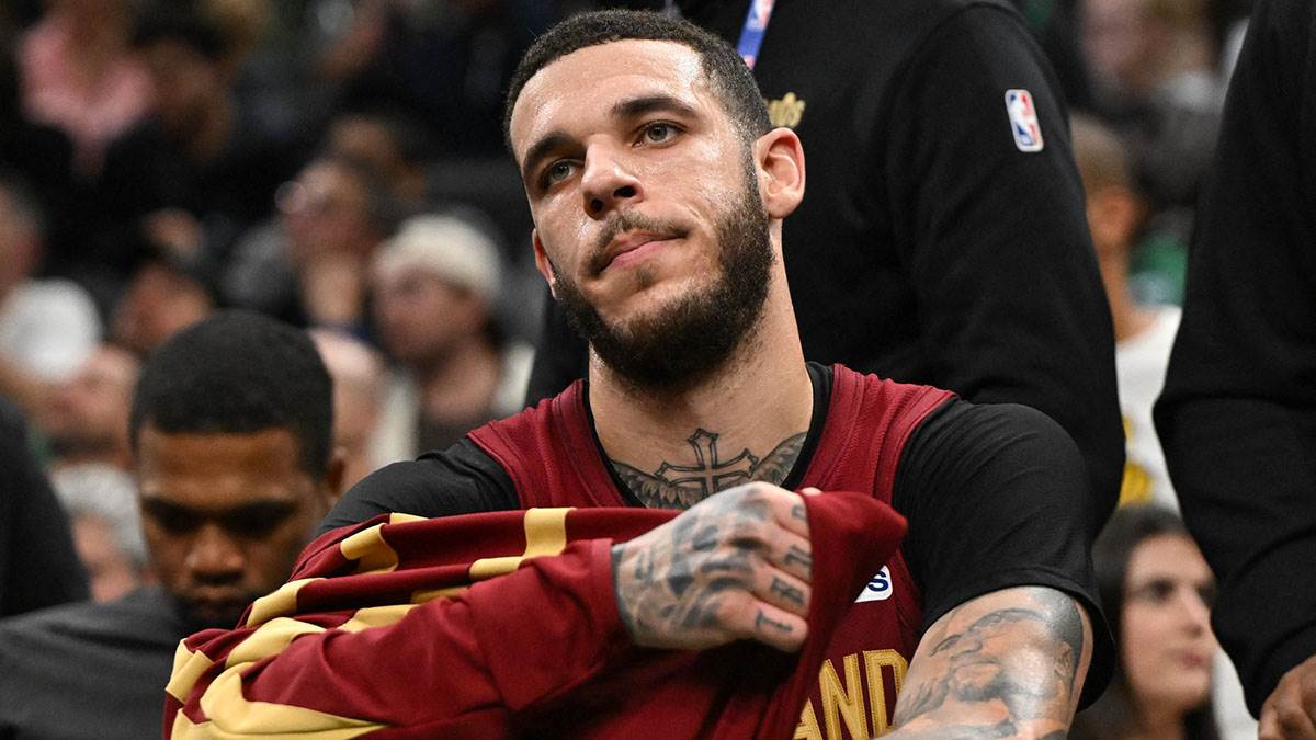 Lonzo Bol najavio penziju pa se predomislio 