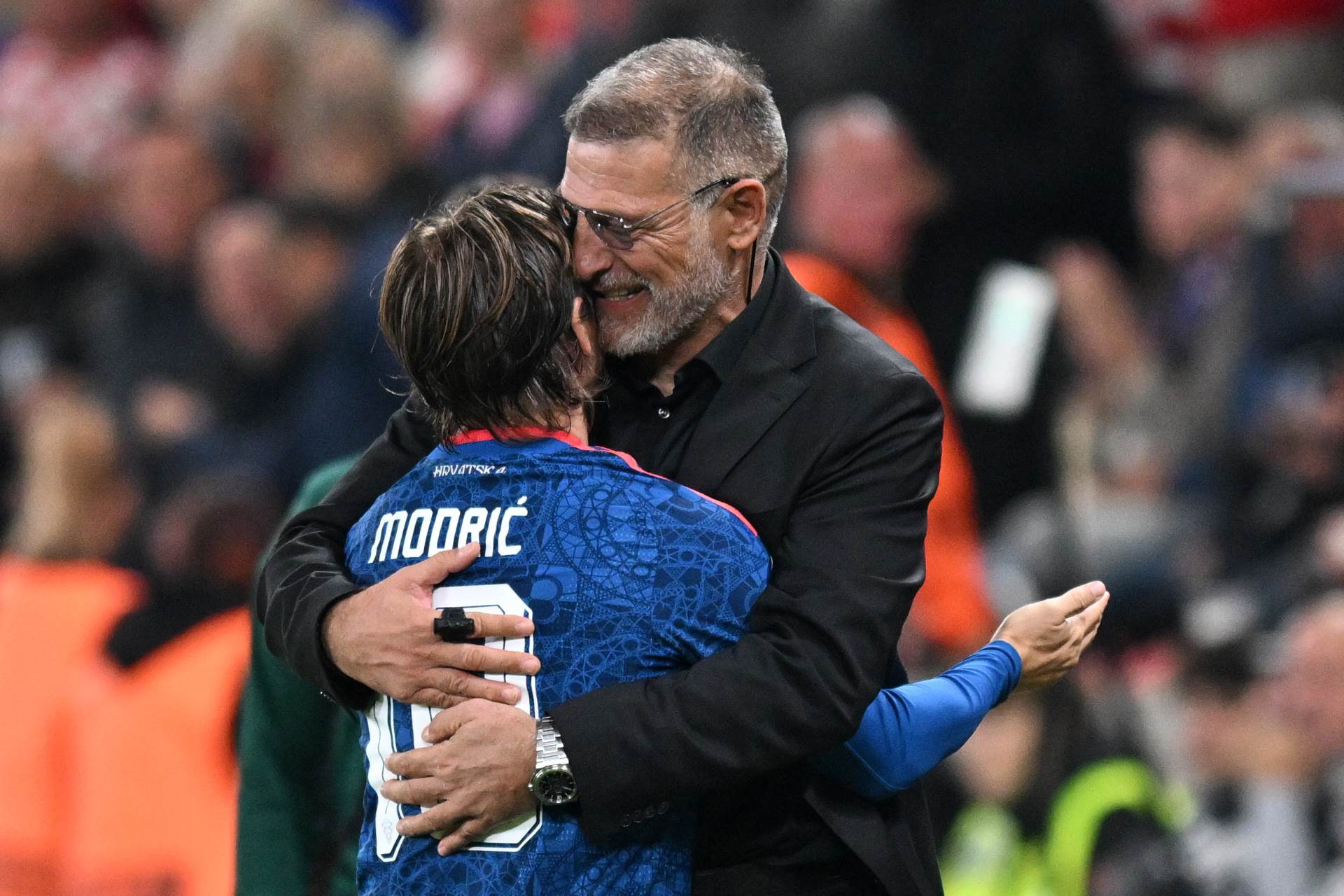  Slaven Bilić hvali Luku Modrića 