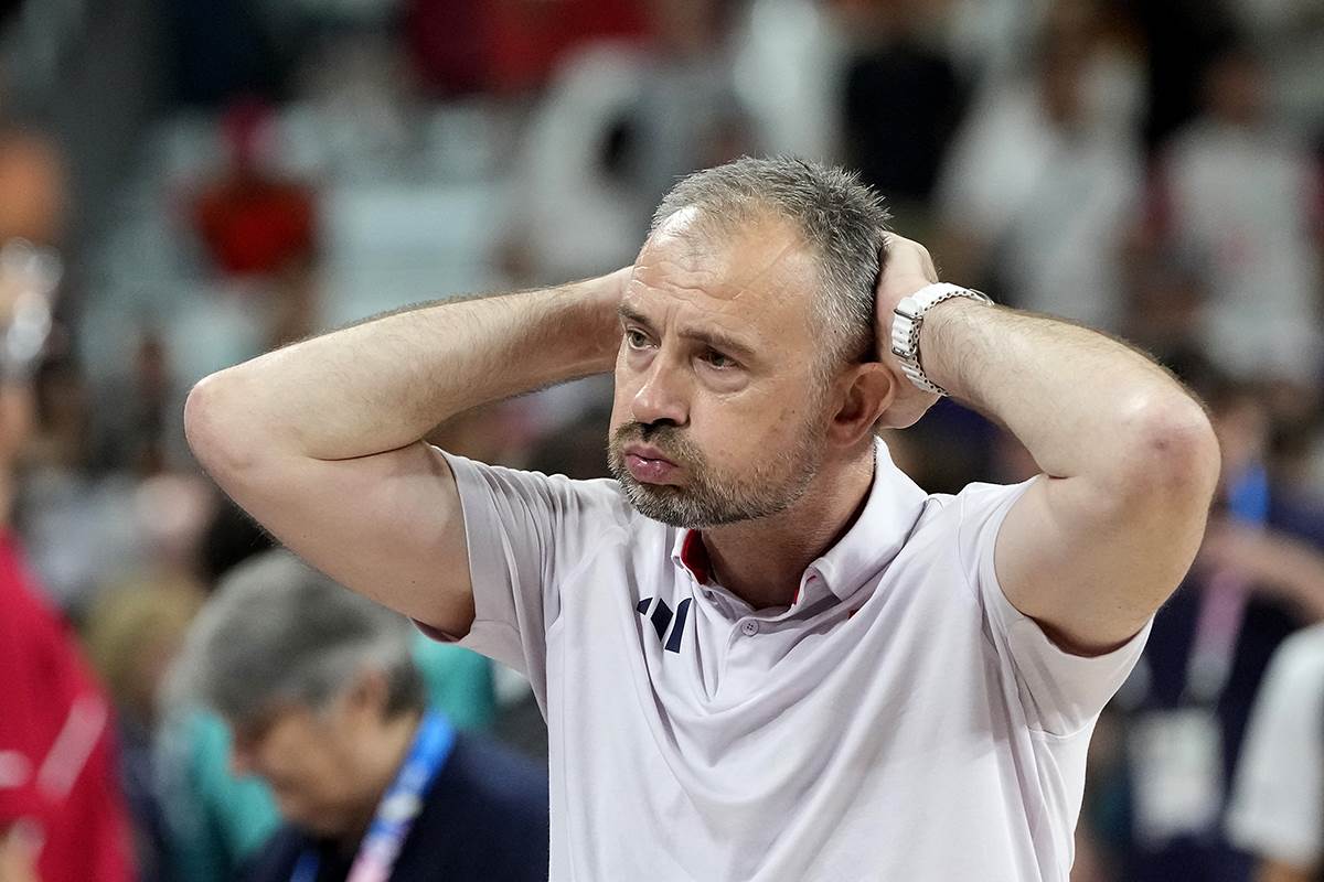  Koliku platu ima Nikola Grbić 