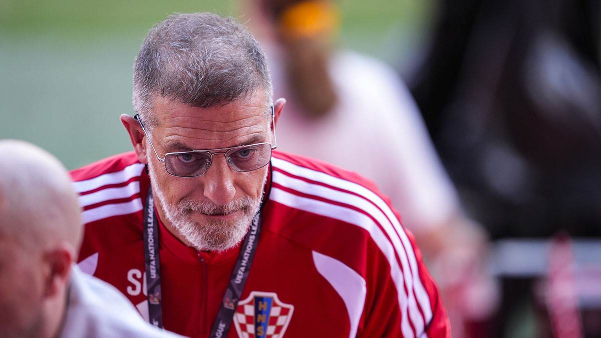  Selektor Hrvatske Slaven Bilić saopštio je spisak za meč sa Španijom 