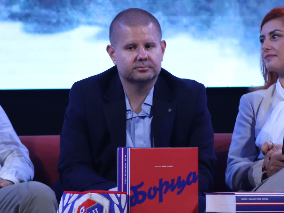  Dragan Šutvić novinar MONDO portala autor monografije FK Borac Banjaluka 