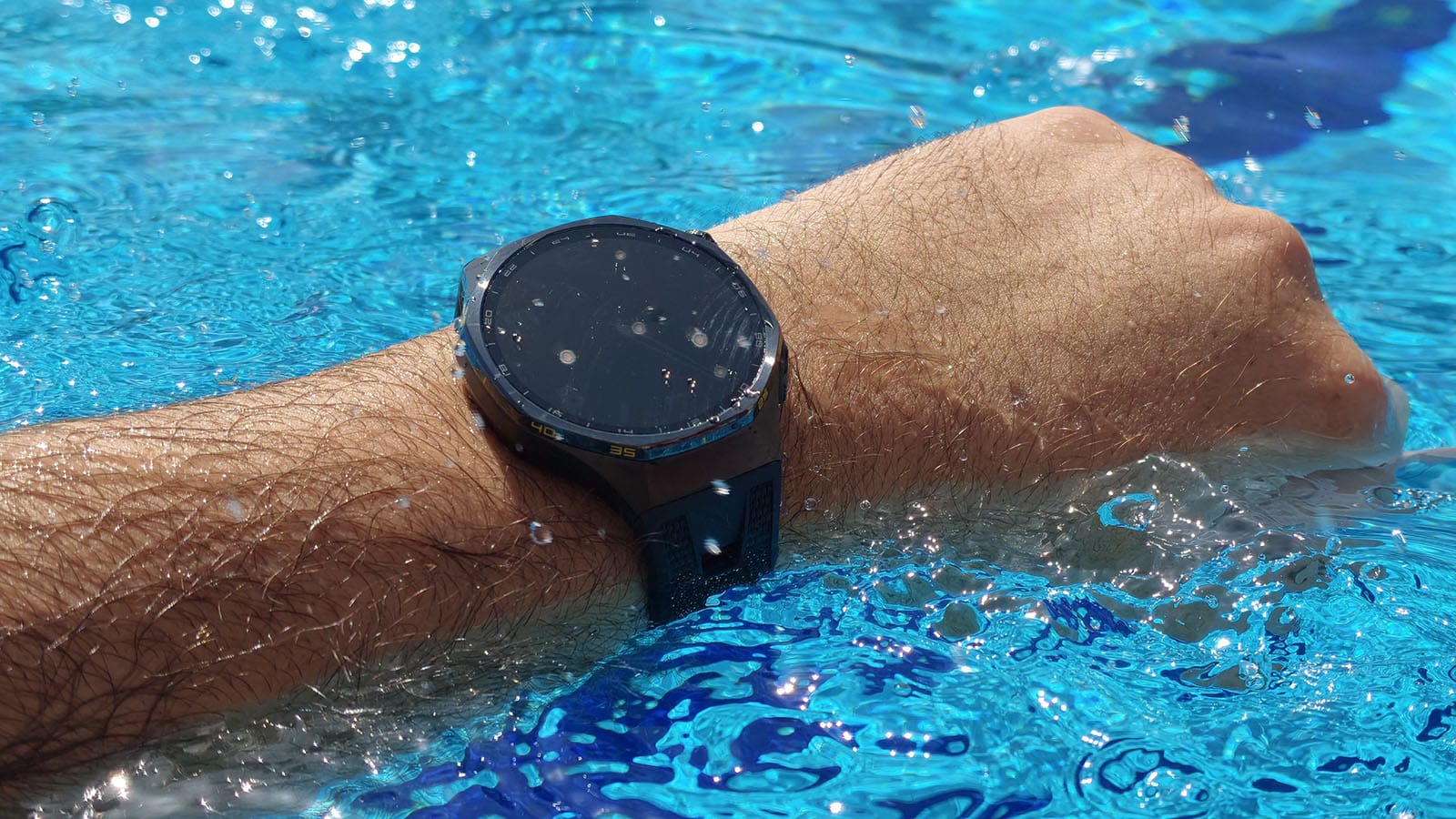  Testirali smo Huawei Watch GT 7 Pro: Titanijum, safir i baterija koja ne zna kad je dosta 
