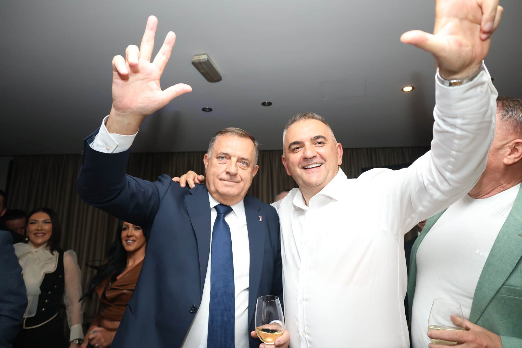  SNSD proslavlja izbornu pobjedu na izborima 