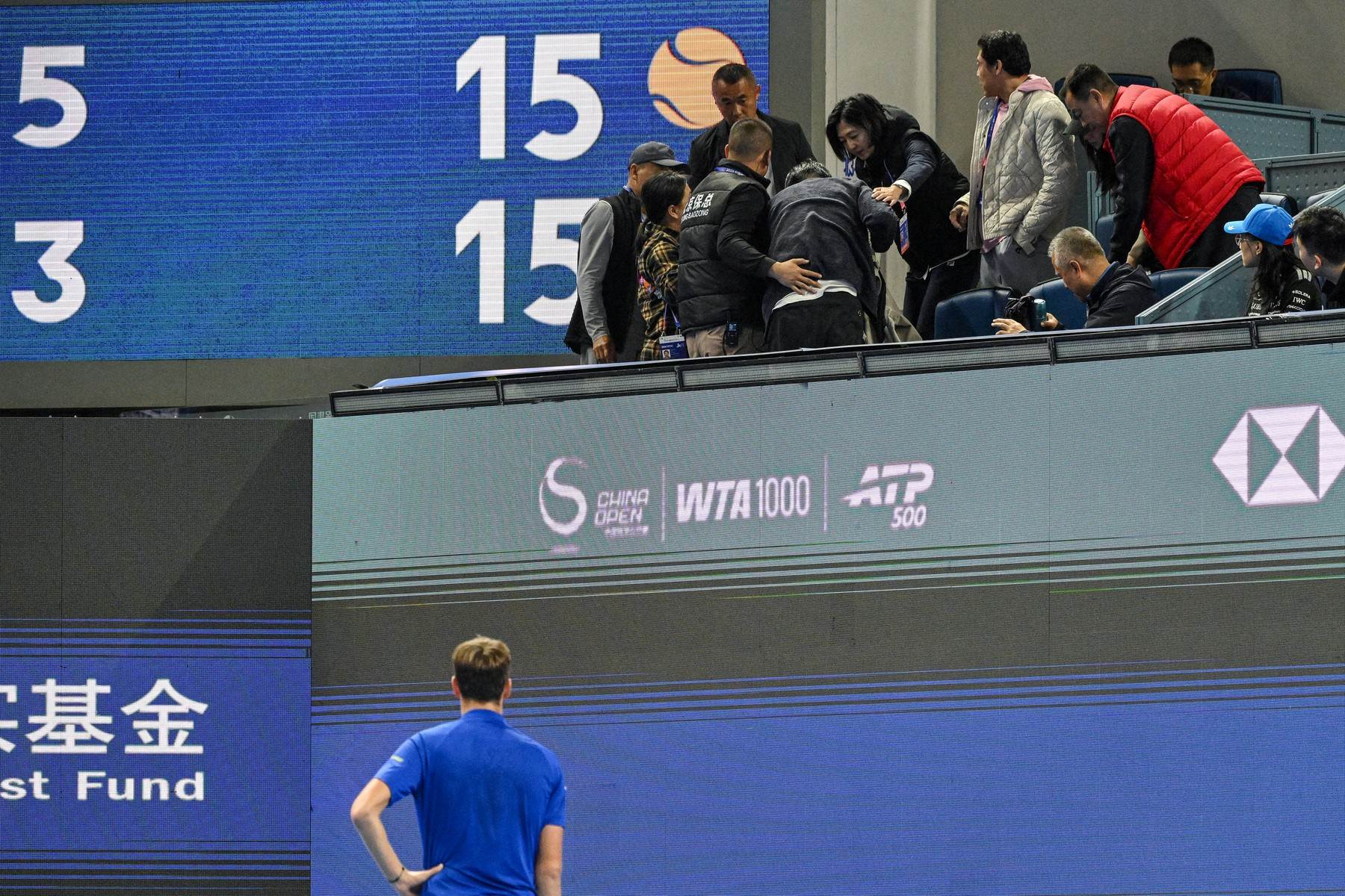  Danil Medvedev izvinio se navijaču kojeg je pogodio lopticom 