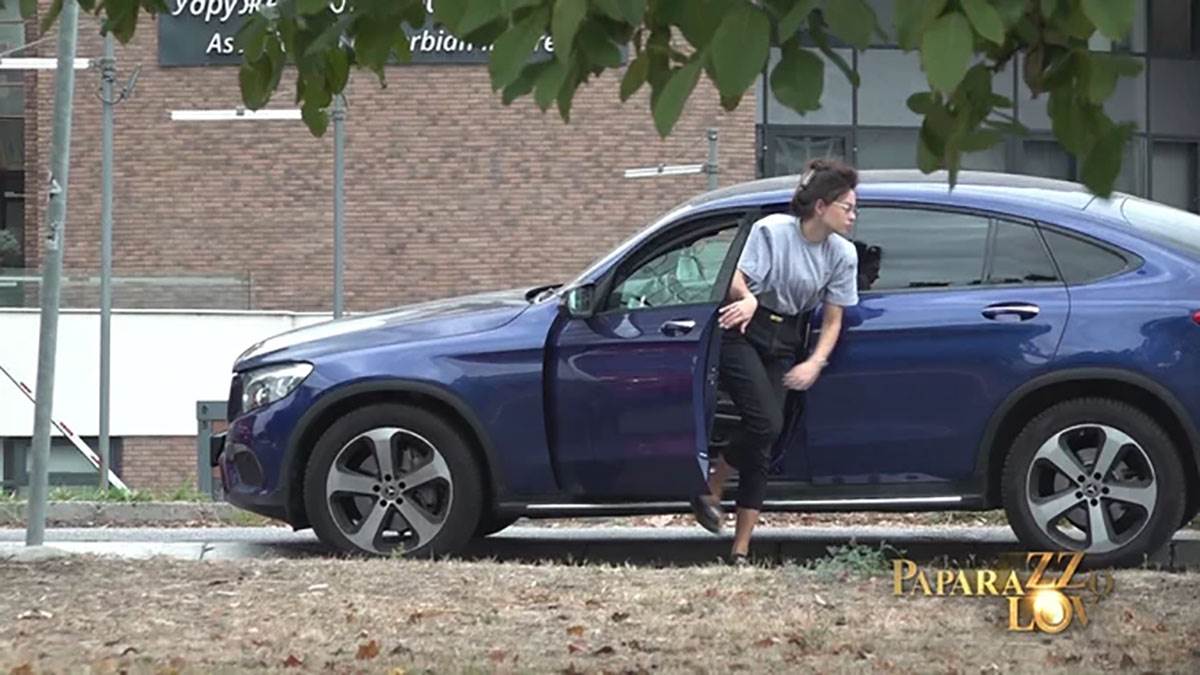  Mirka Vasiljević snimljena sama u šopingu, od Vujadina ni traga 