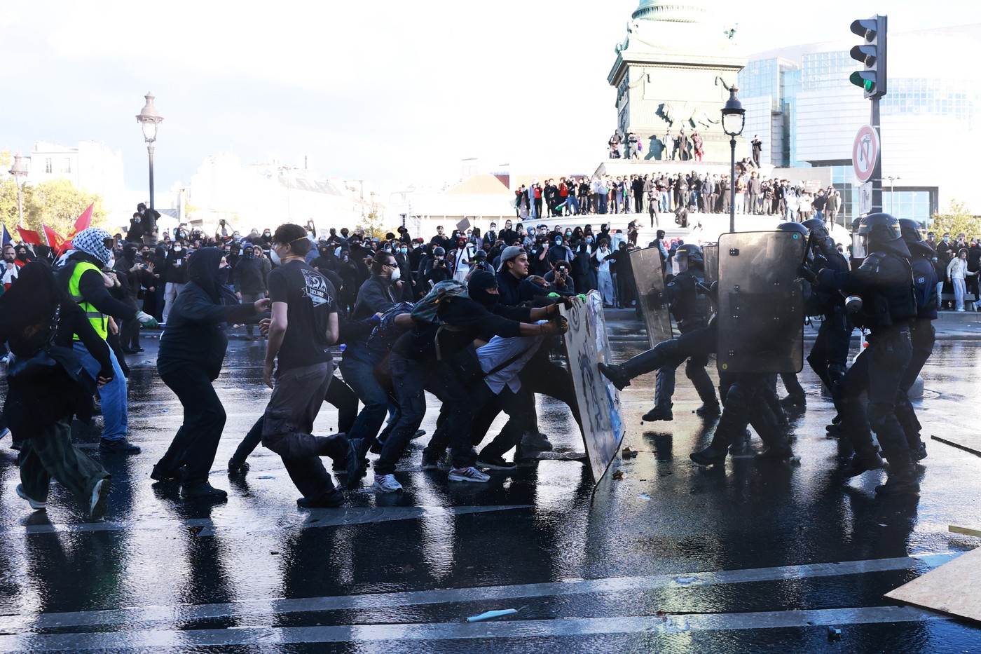  Nastavljene demonstracije u Francuskoj 