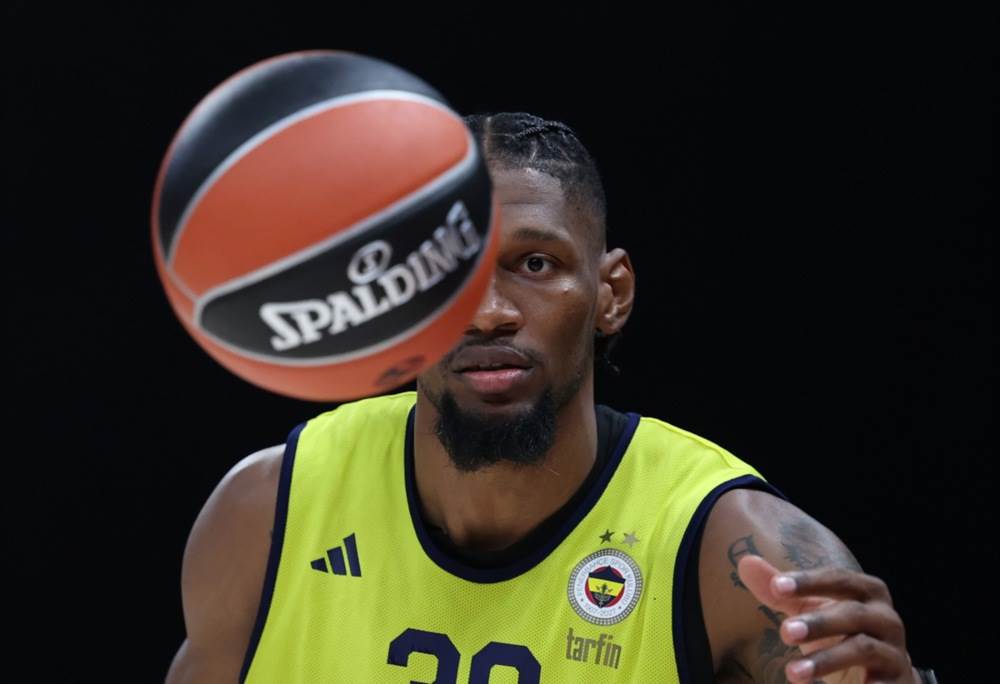  Crvena zvezda želi Krisa Silvu 