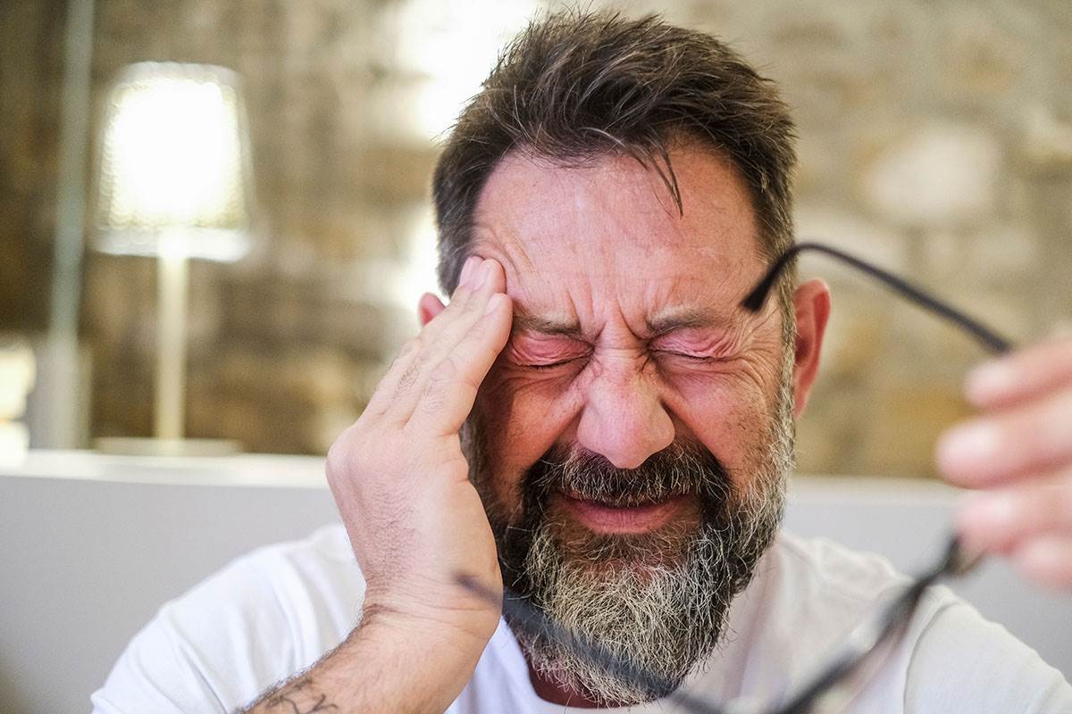  Da li čokolada, kafa i sir izazivaju migrenu: Istina i mitovi 