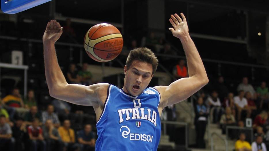  Galinari povredio ruku u tuči pod košem! (VIDEO) 