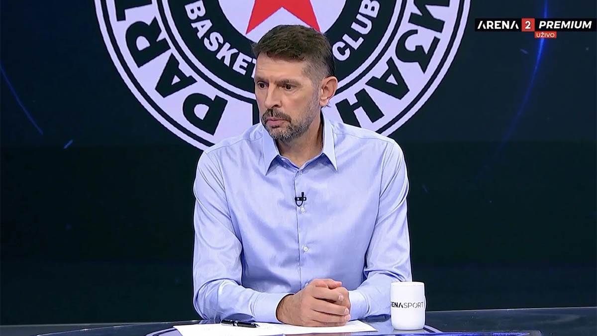  Nikola Lončar pred utakmicu Fenerbahče Partizan  