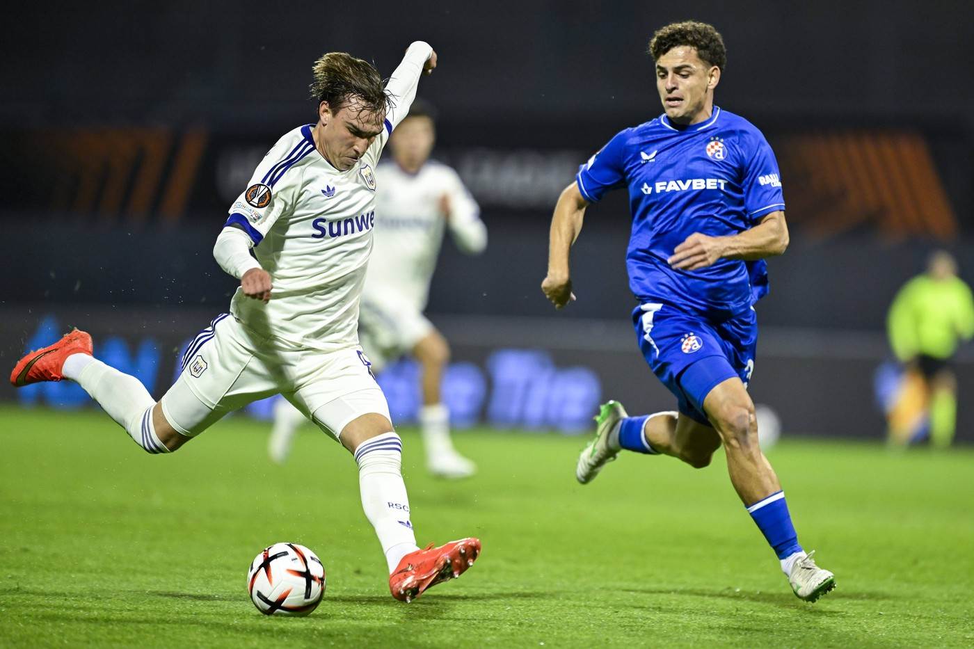  Dinamo pobijedio Anderleht Mihajlo Cvetković pogodio prečku 