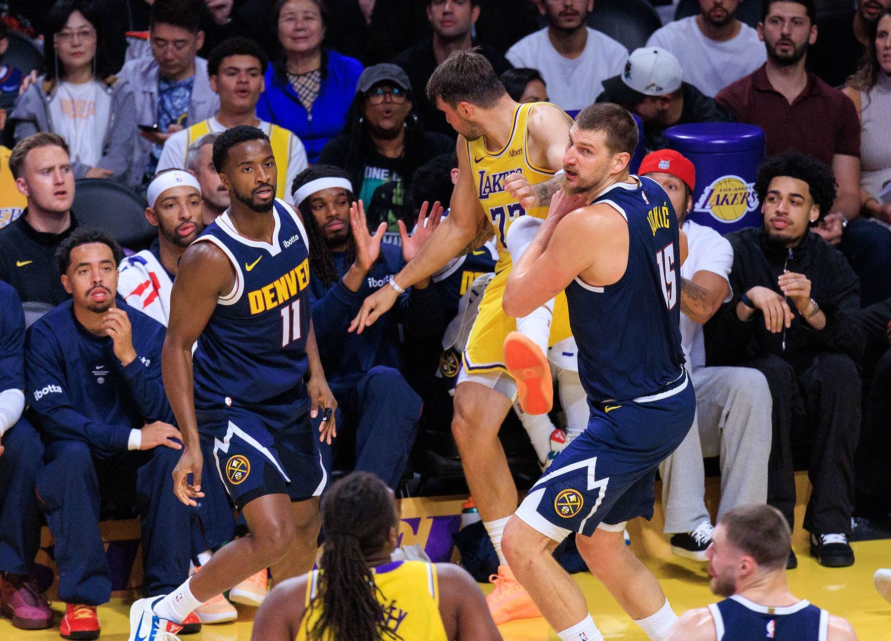  Jokić predvodio Denver do pobjee nad Lejkersima 