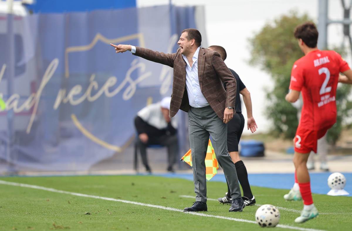  Nenead Lalatović se porazom vratio na klupu Novog Pazara 
