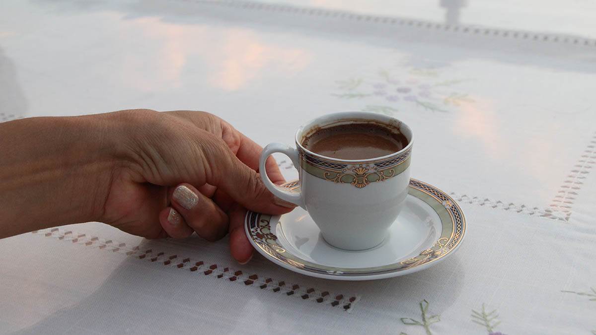  Stomatolozi upozoravaju da za zube nije važna samo količina kafe koju popijete 