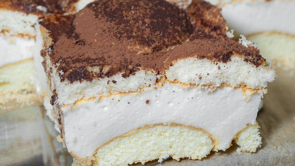  Recept za kapućino kolač sa šlagom i krem sirom 