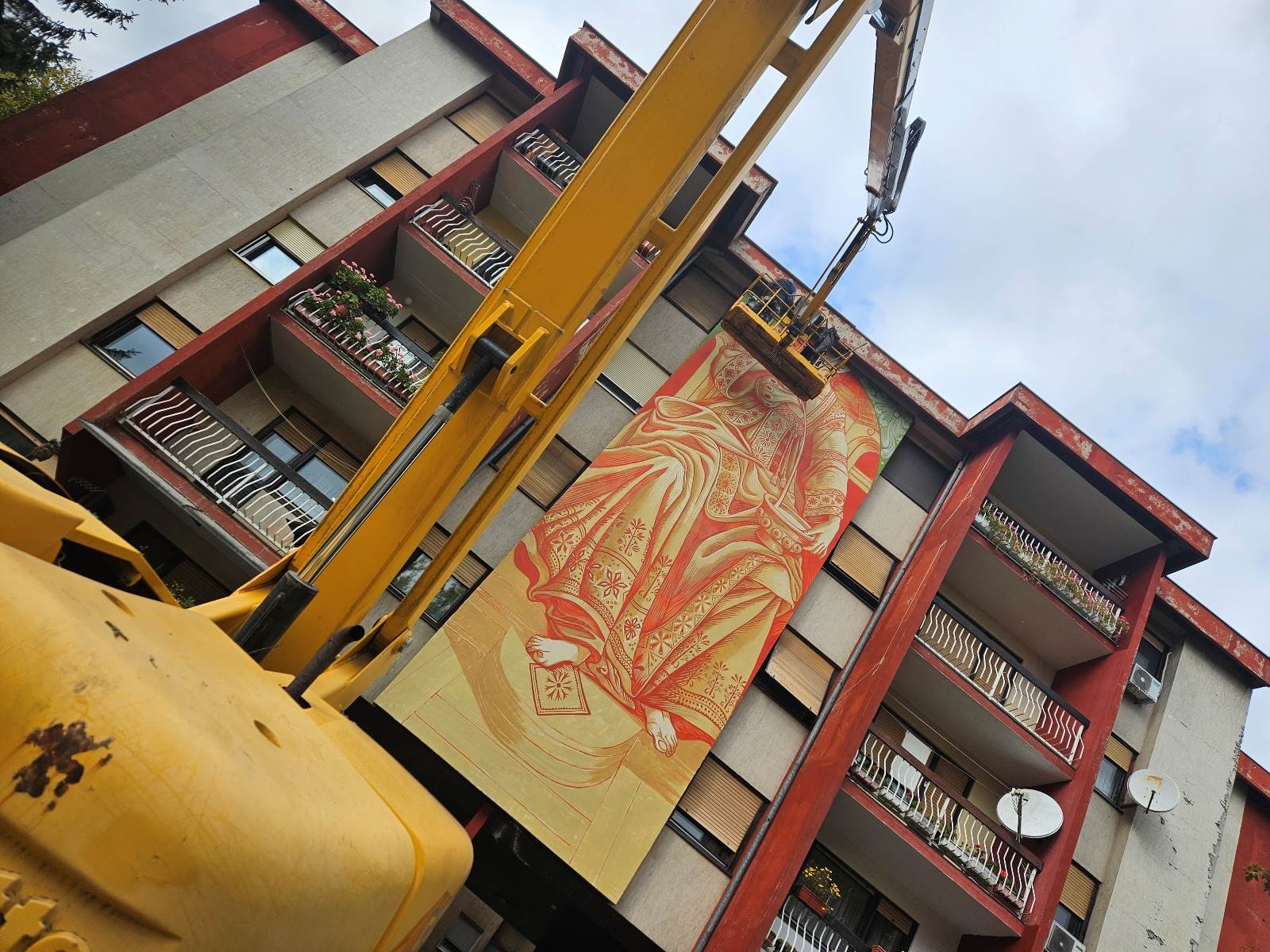  Oslikan i 13. veliki zid u okviru projekta "Grad murala" 
