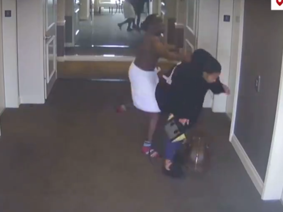 P Diddy platio muškarcu da mu da snimak prebijanja Kesi Venture