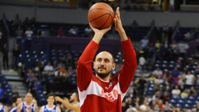  Nenad Krstić na parketu do Nove godine 