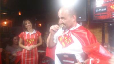  MONDO šampion u brzom ispijanju piva 