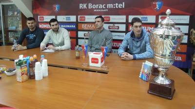  Druženje rukometaša Borac i novinara 