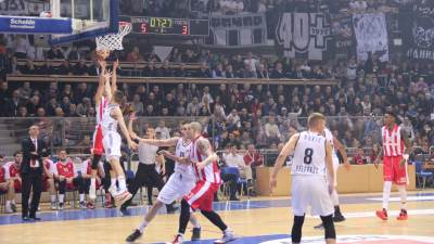  Kraj derbija uz PARTIZAN, OLE! 