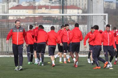  Crvena zvezda dočekuje Jagodinu u Superligi 